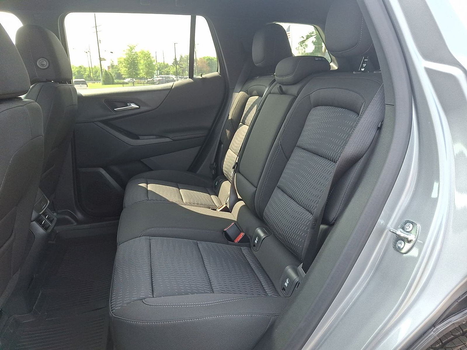 New 2026 Chevrolet Equinox LT FWD image 13