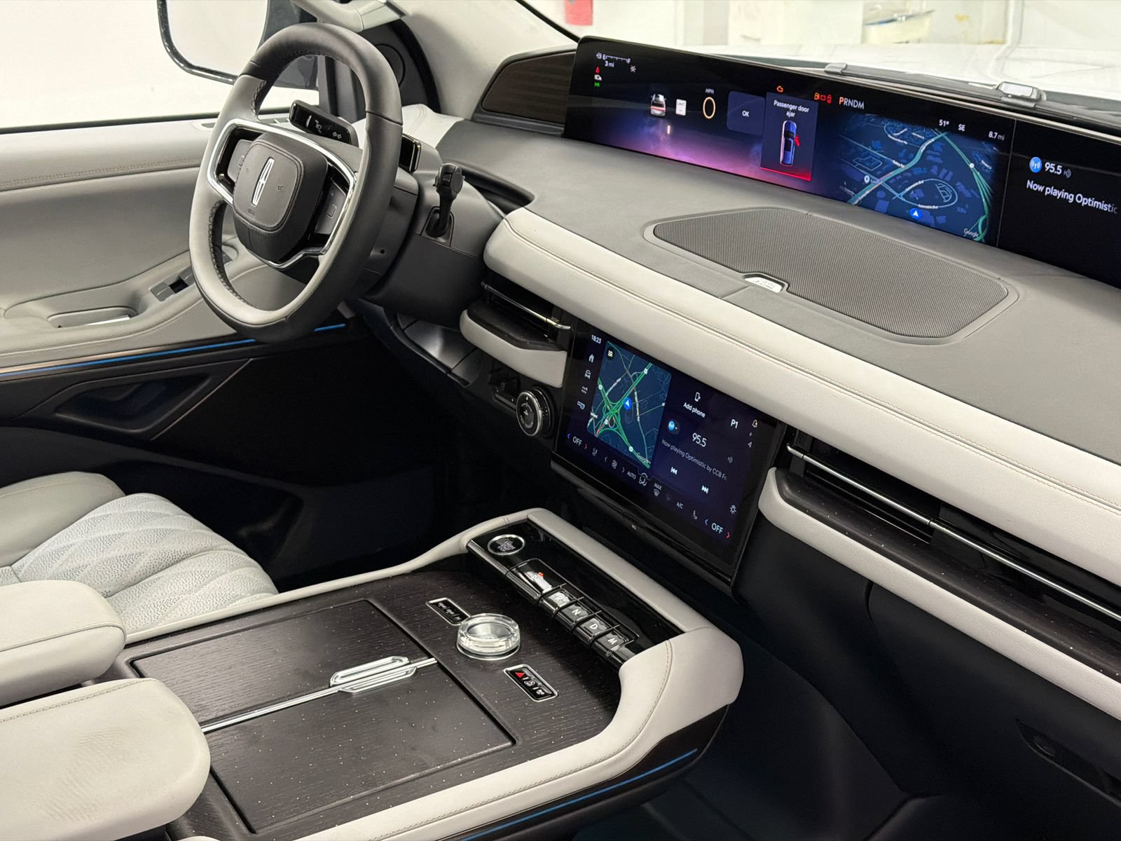 New 2026 Lincoln Navigator Black Label AWD/4WD image 12
