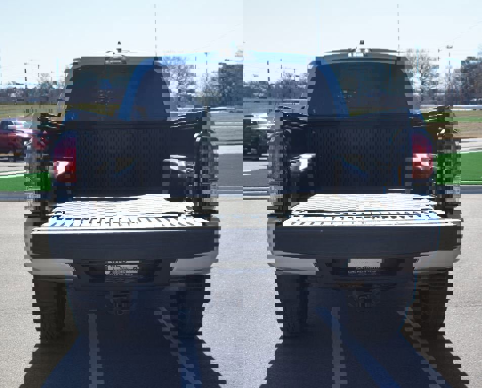 Used 2021 Toyota Tacoma TRD Sport w/ Technology Package image 16