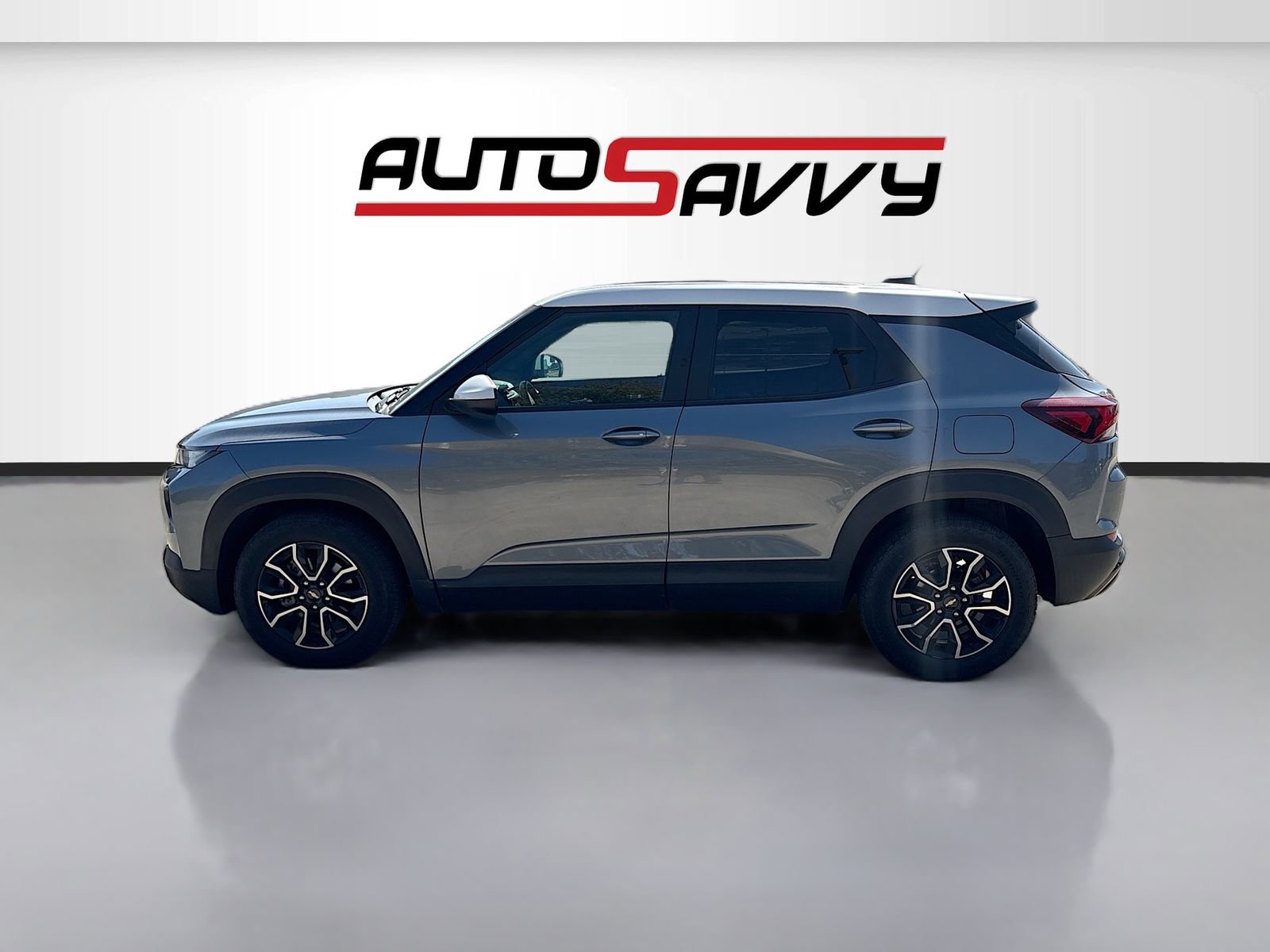 Used 2022 Chevrolet TrailBlazer ACTIV w/ Sun and Liftgate Package FWD image 4