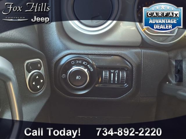 Used 2020 Jeep Wrangler Unlimited Sahara w/ Cold Weather Group image 15