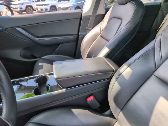 Used 2021 Tesla Model Y Long Range image 29