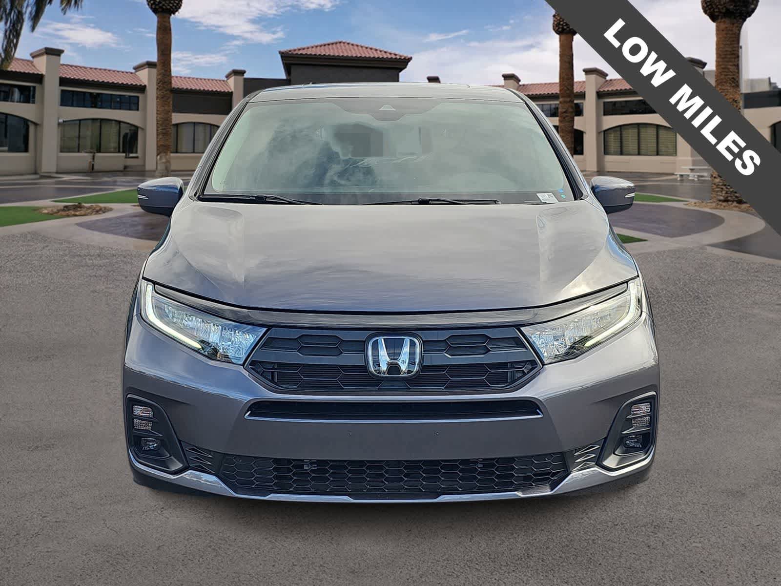 Used 2025 Honda Odyssey EX-L image 3