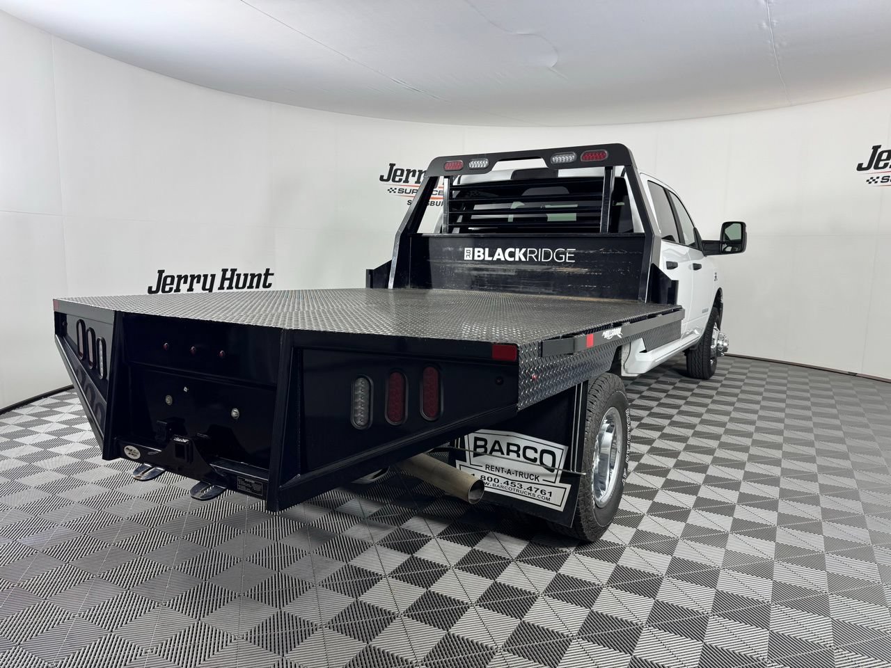 Used 2024 RAM 3500 SLT w/ Quick Order Package 2YG SLT AWD/4WD image 4