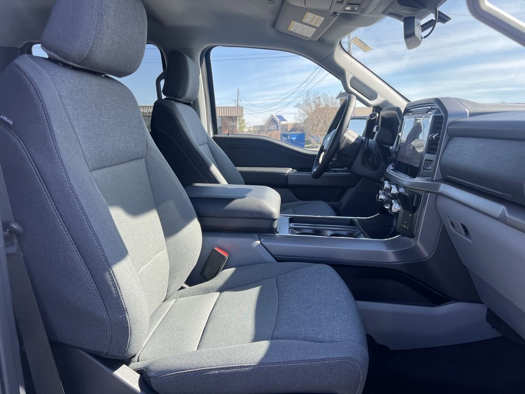 New 2025 Ford F150 XLT w/ Equipment Group 302A MID image 31