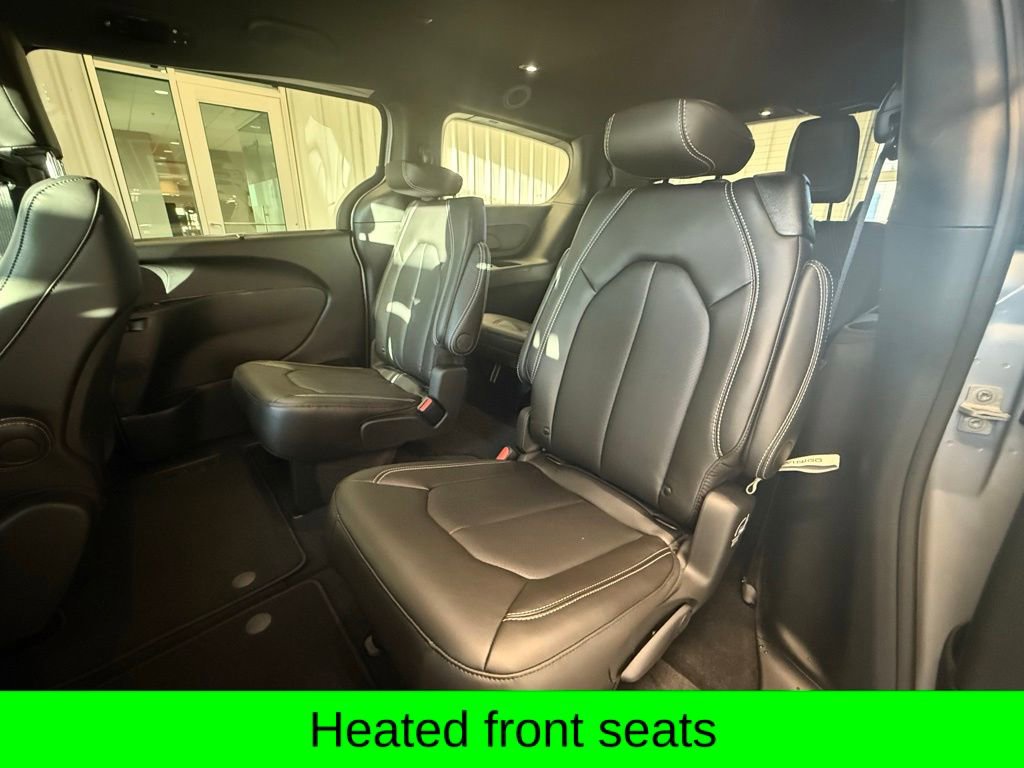 New 2026 Chrysler Pacifica Select image 15