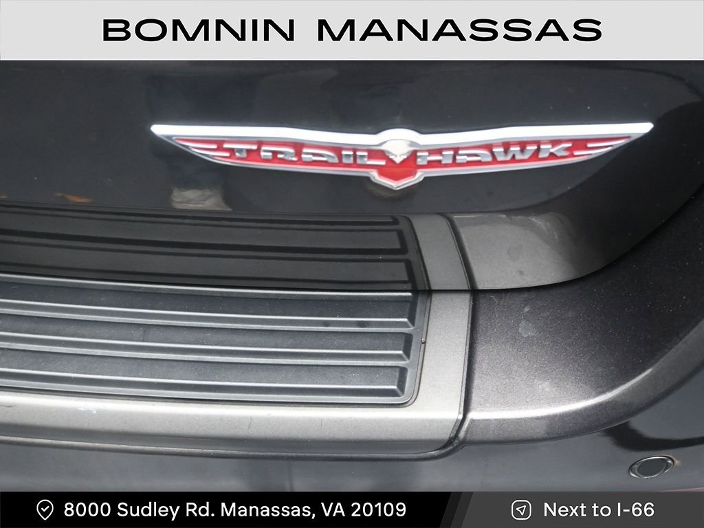 Used 2019 Jeep Grand Cherokee Trailhawk image 12