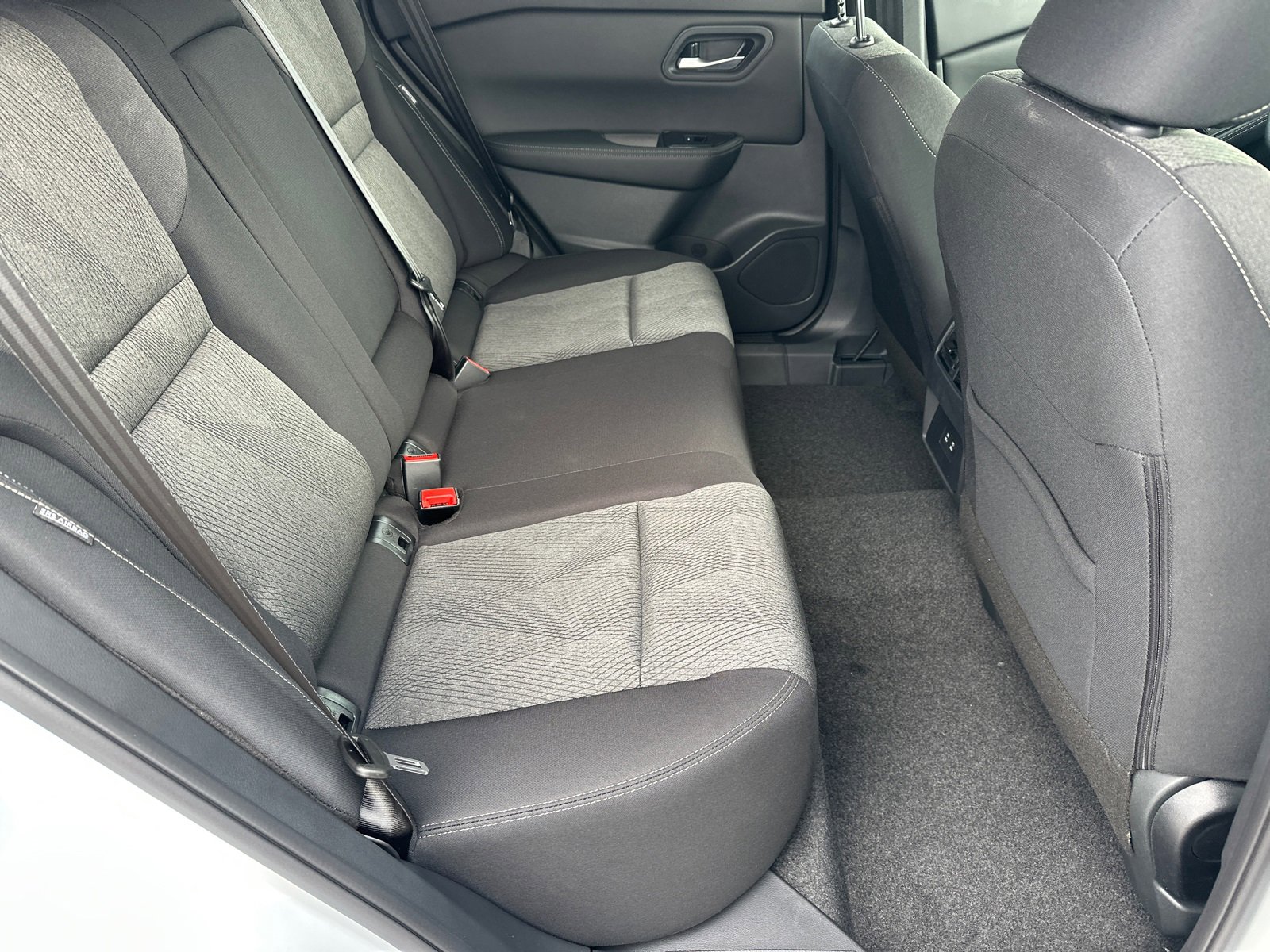 New 2026 Nissan Rogue SV image 15