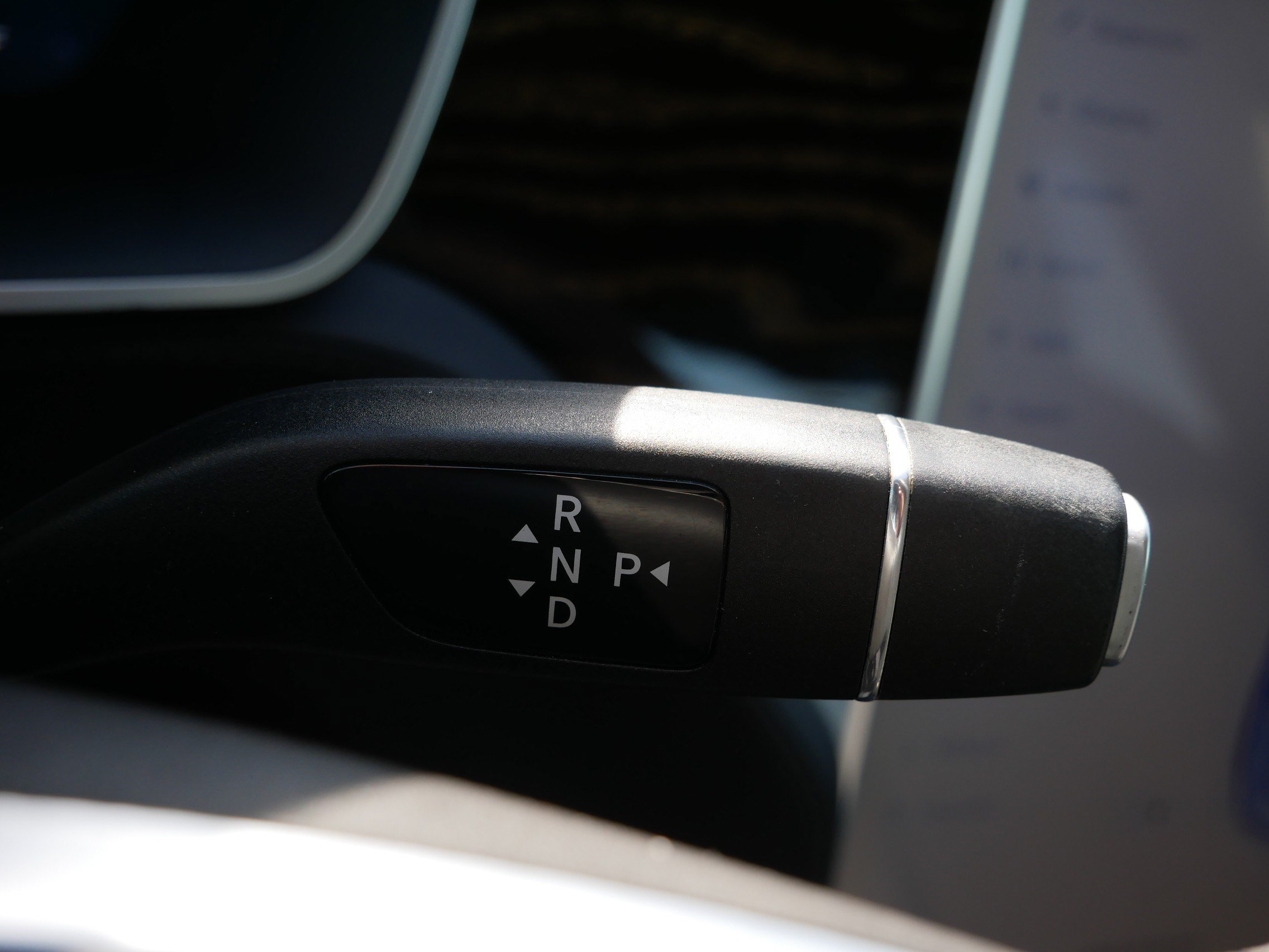 Used 2016 Tesla Model S AWD image 28
