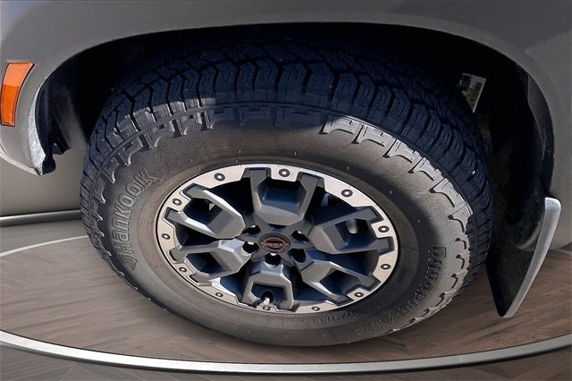 Certified 2025 Nissan Frontier PRO-4X w/ Pro Convenience Package image 9