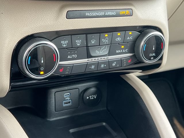 Used 2022 Ford Escape SEL AWD/4WD image 25