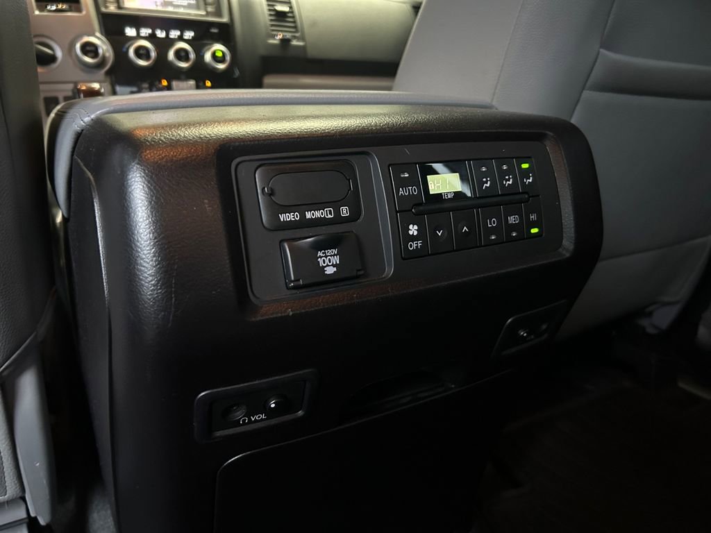 Used 2016 Toyota Sequoia Platinum image 35