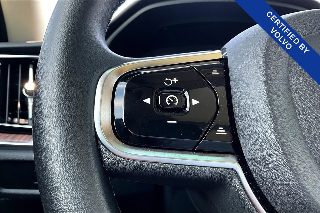 Certified 2024 Volvo V60 B5 Cross Country Plus image 26