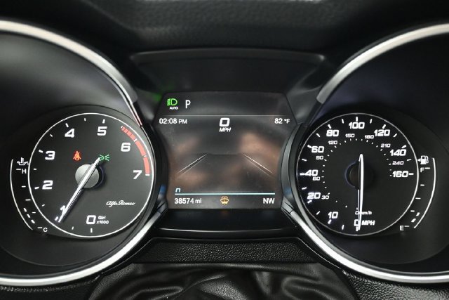 Used 2023 Alfa Romeo Stelvio Ti AWD/4WD image 22