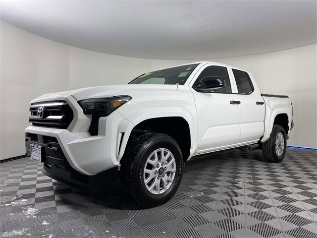 Used 2025 Toyota Tacoma SR image 4