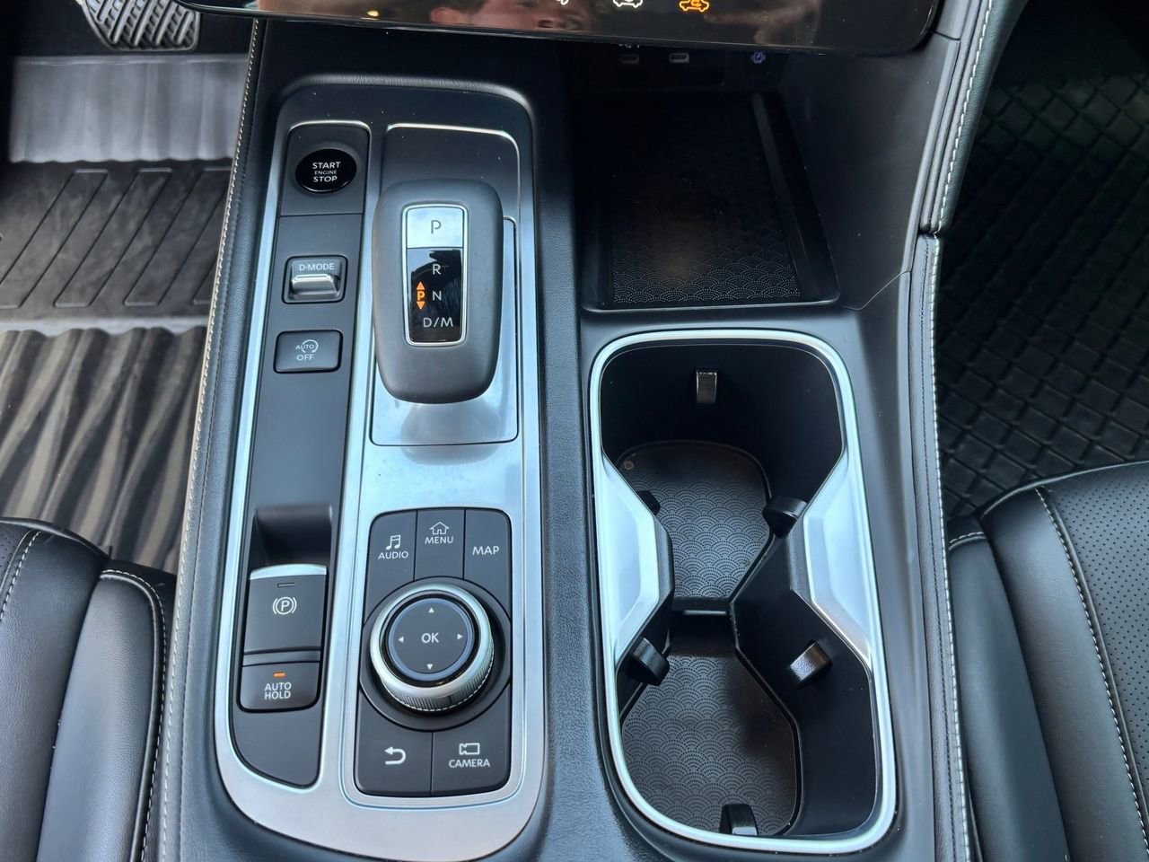 Certified 2026 INFINITI QX60 Luxe w/ Family Package FWD image 27