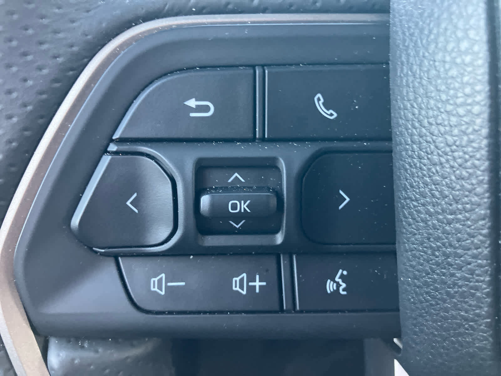 Certified 2026 Toyota 4Runner TRD Off-Road Premium AWD/4WD image 19