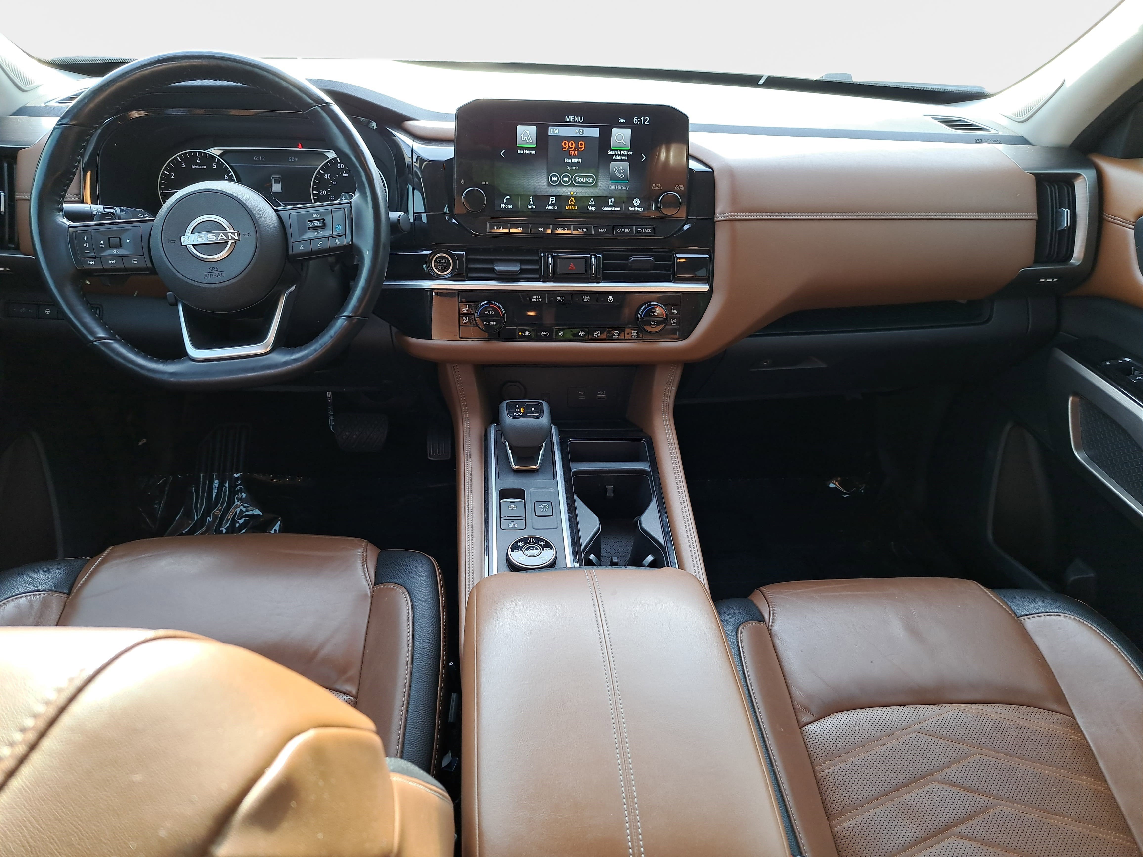 Used 2022 Nissan Pathfinder Platinum w/ Cargo Package image 9