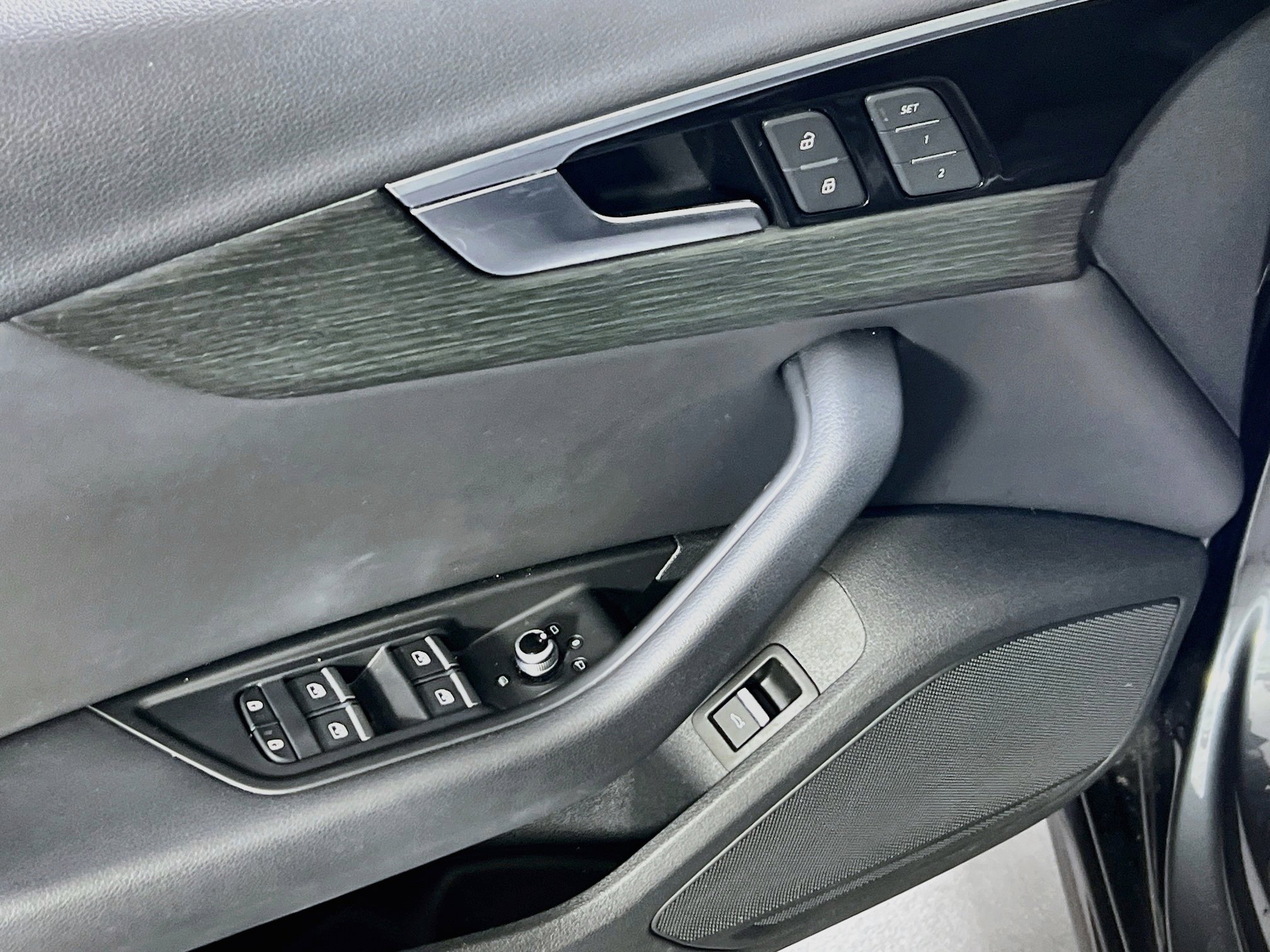 Used 2021 Audi A4 2.0T Premium w/ Convenience Package AWD/4WD image 18