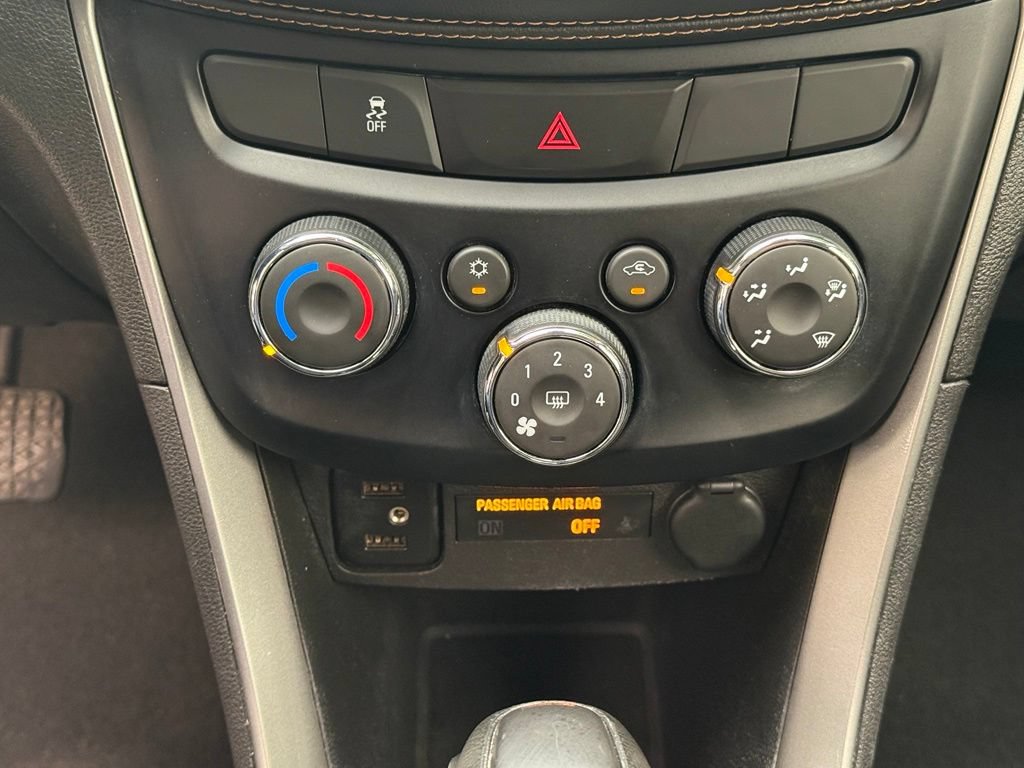 Used 2019 Chevrolet Trax LS w/ Tint and Cruise Package AWD/4WD image 19