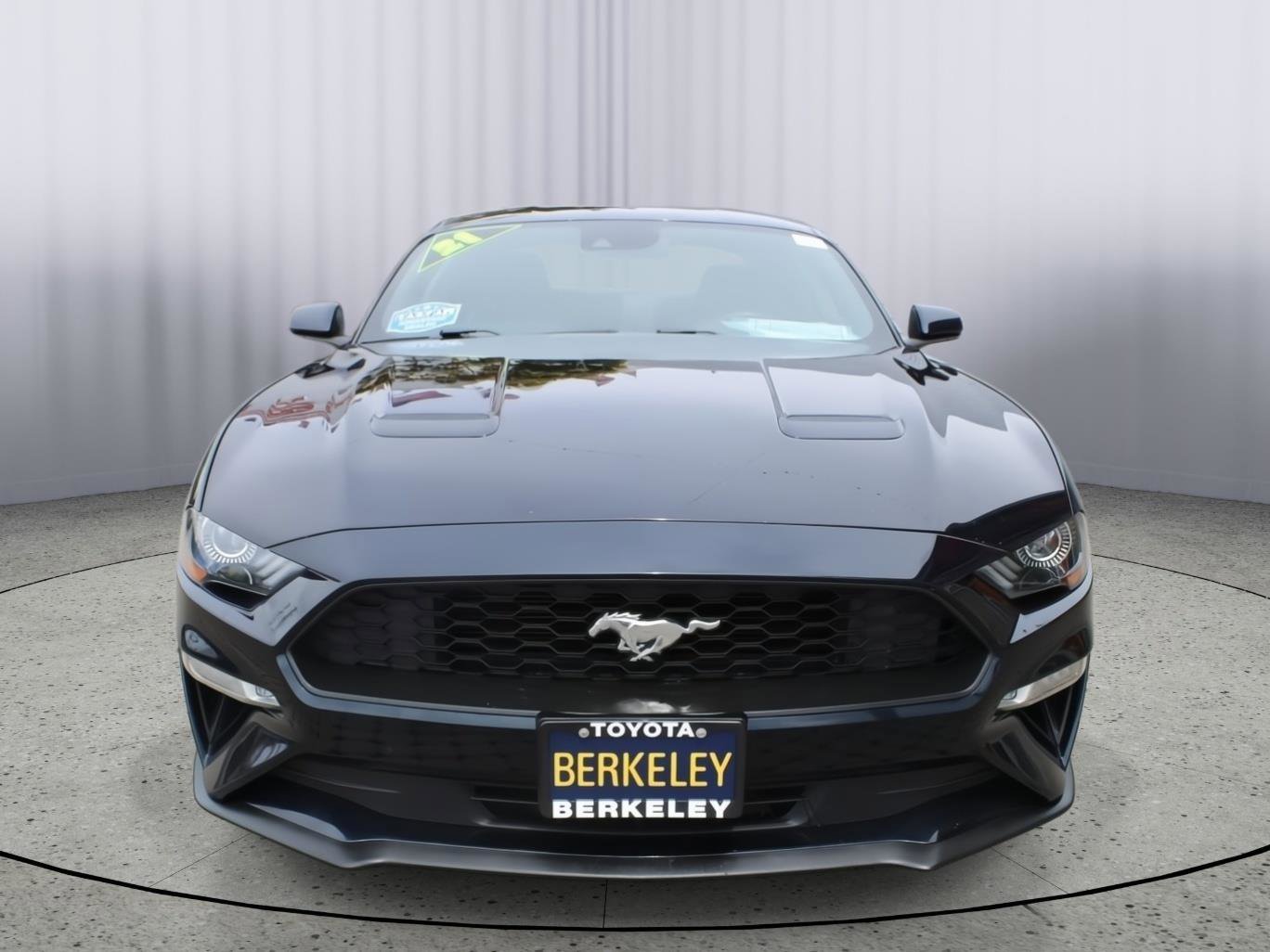 Used 2021 Ford Mustang Premium RWD image 3