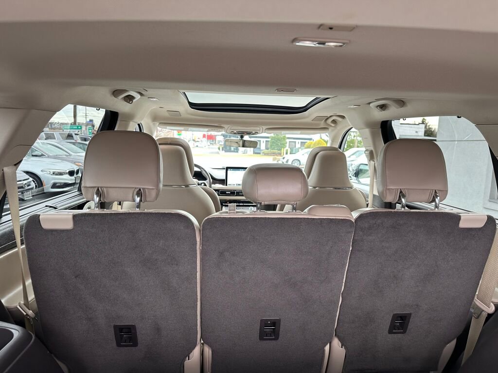 Used 2020 Lincoln Aviator Reserve w/ Equipment Group 202A image 36