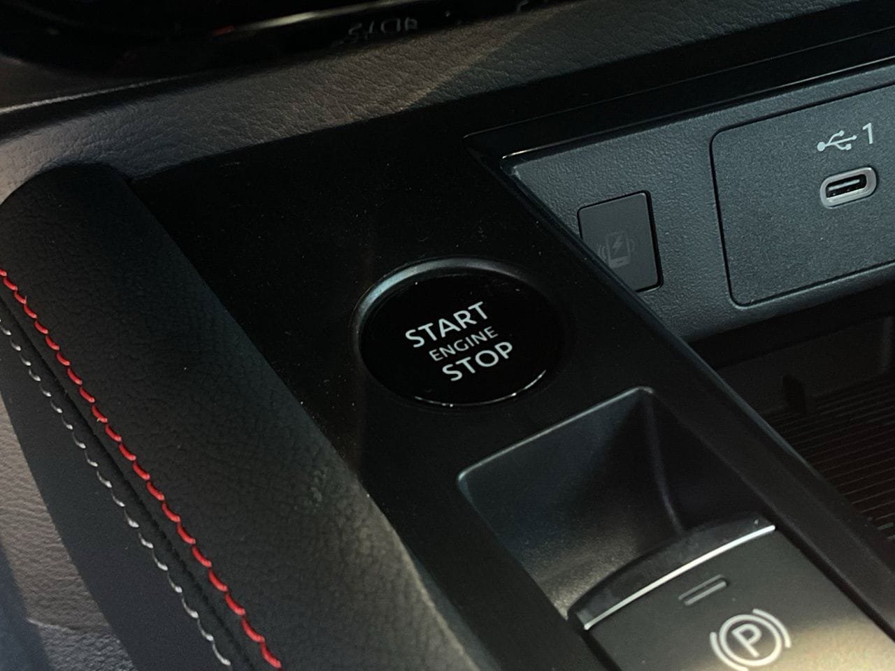 New 2027 Nissan Kicks SR AWD/4WD image 30