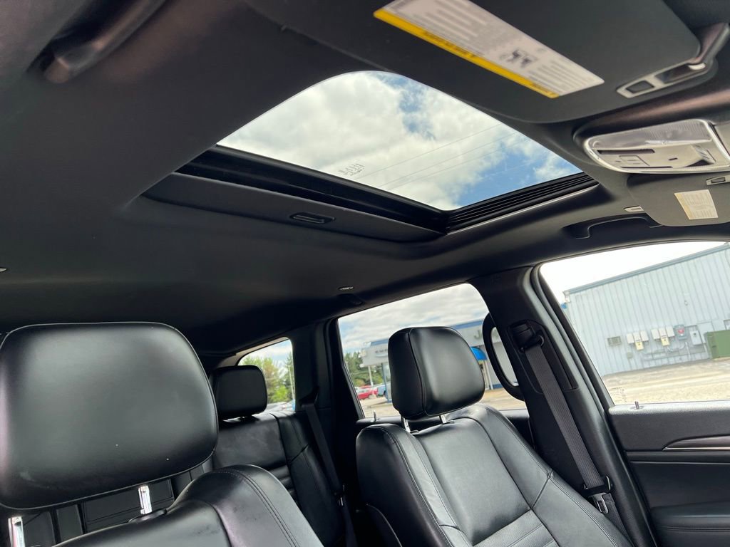 Used 2021 Jeep Grand Cherokee Limited X AWD/4WD image 16