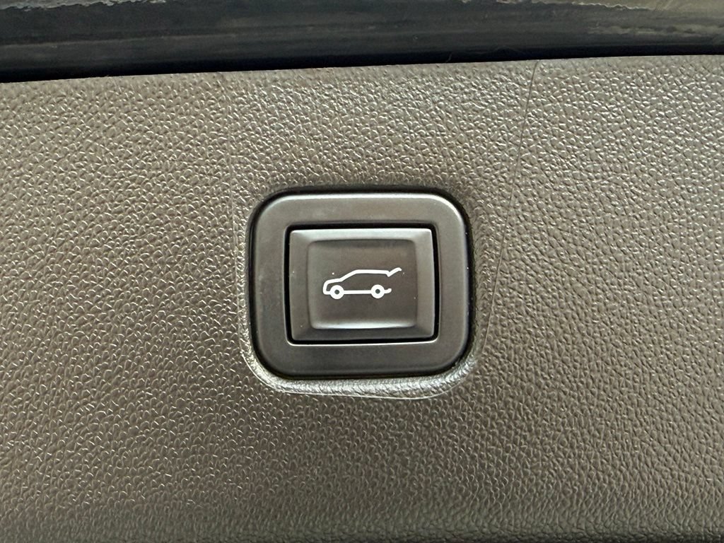 Used 2022 Chevrolet Blazer LT w/ Redline Edition AWD/4WD image 26