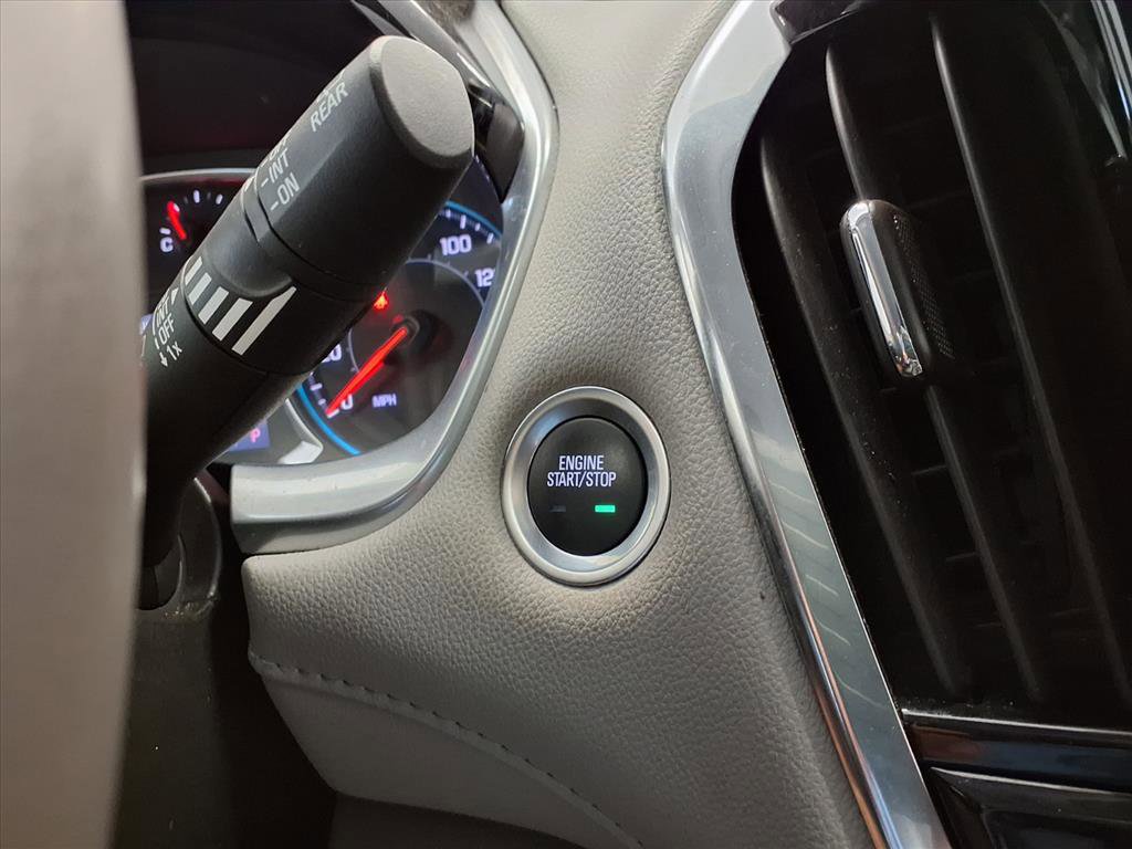 Used 2021 Chevrolet Traverse LT w/ LT Premium Package image 25