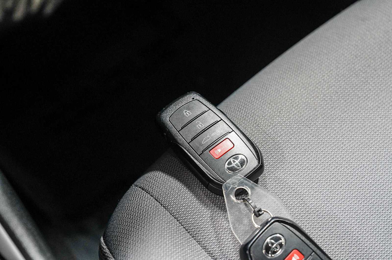 Certified 2026 Toyota Corolla SE FWD image 29