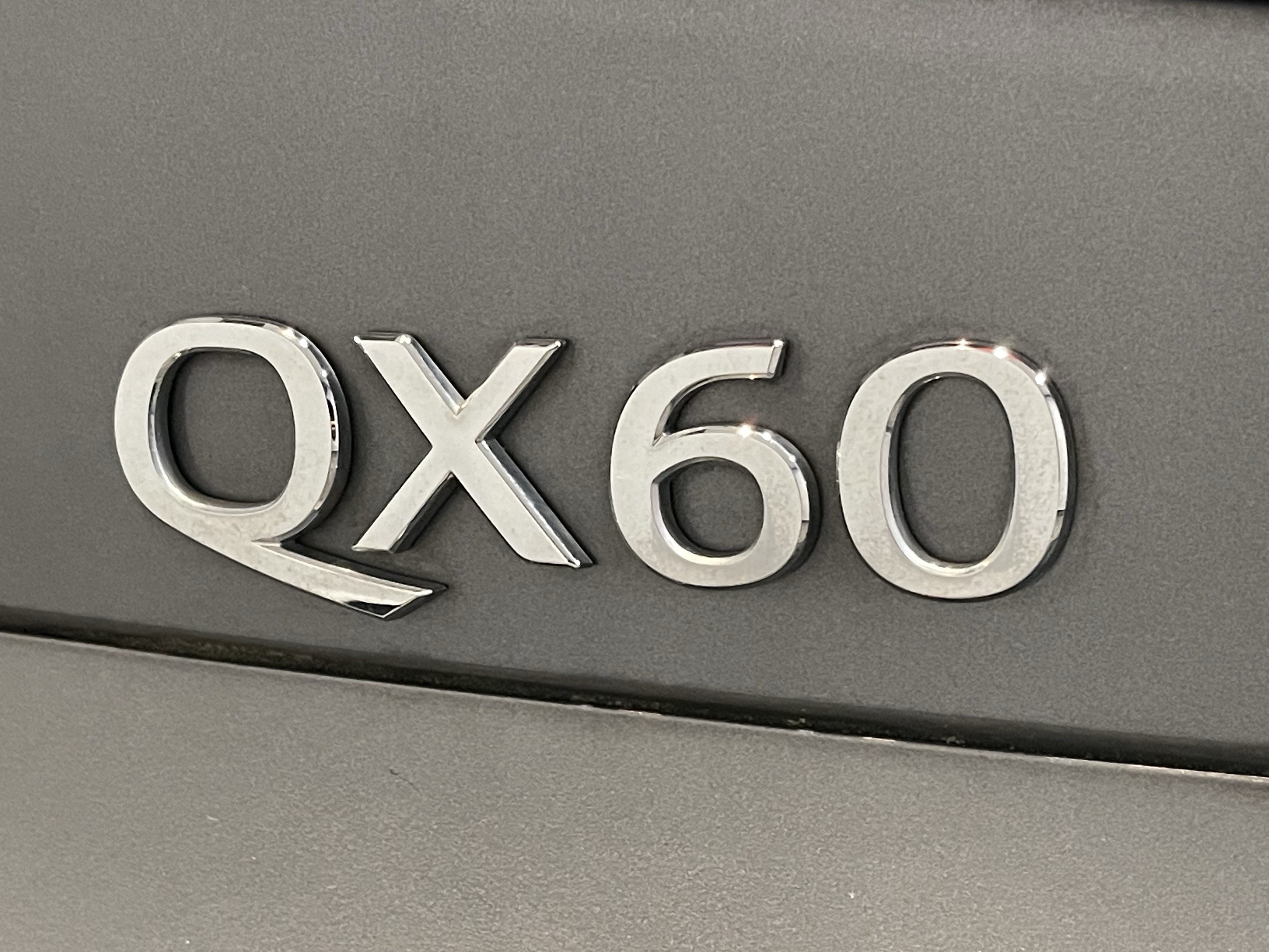 Used 2019 INFINITI QX60 Luxe w/ Sensory Package AWD/4WD image 24