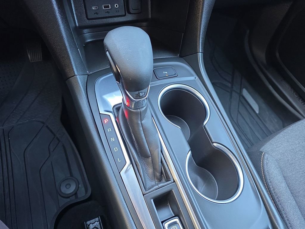 Used 2024 Chevrolet Equinox LT w/ LPO, Floor Liner Package image 16