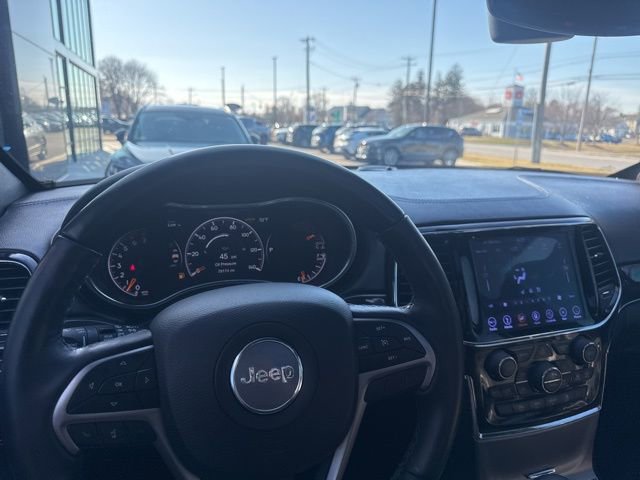 Used 2019 Jeep Grand Cherokee Overland AWD/4WD image 24