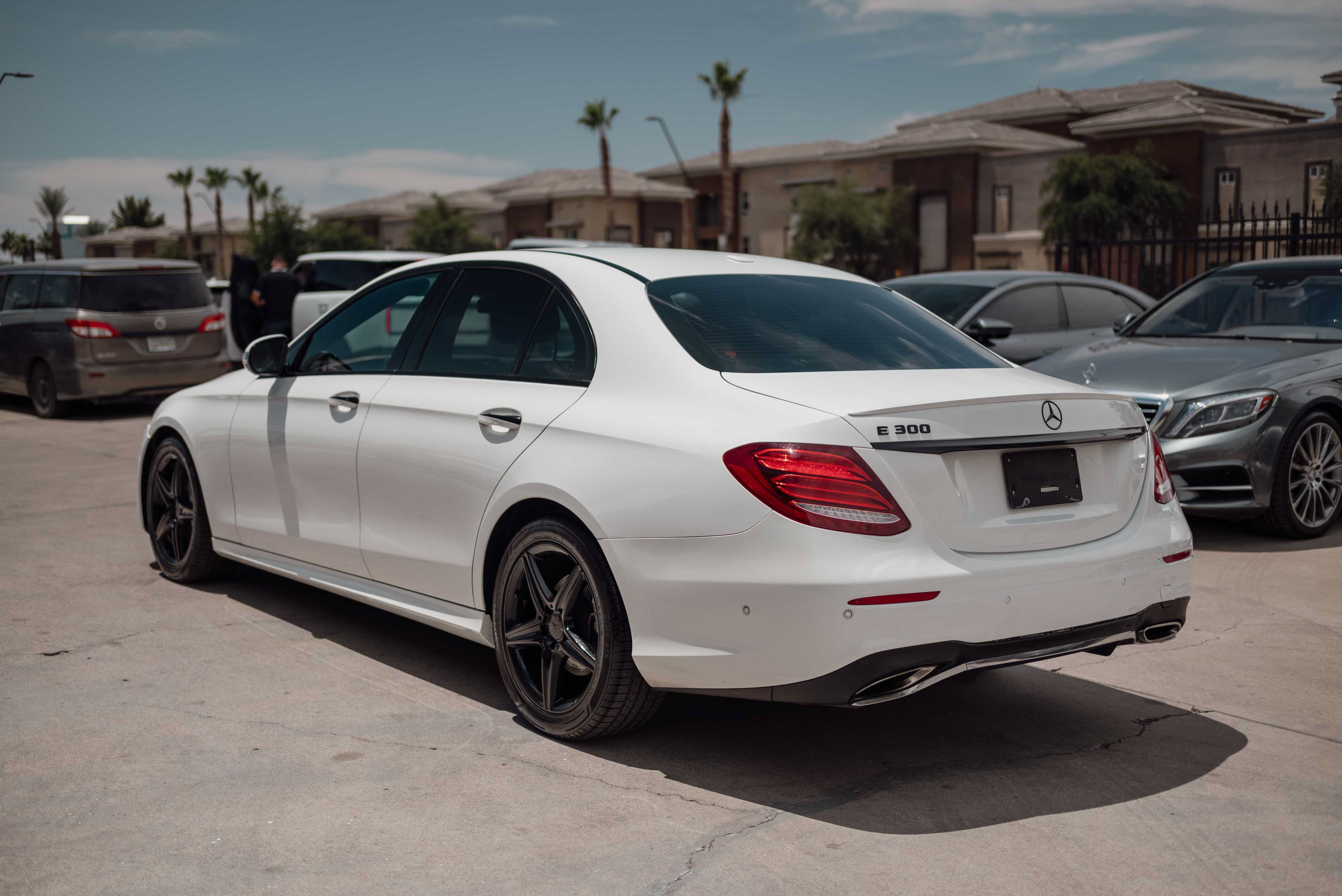Used 2017 Mercedes-Benz E 300 image 5