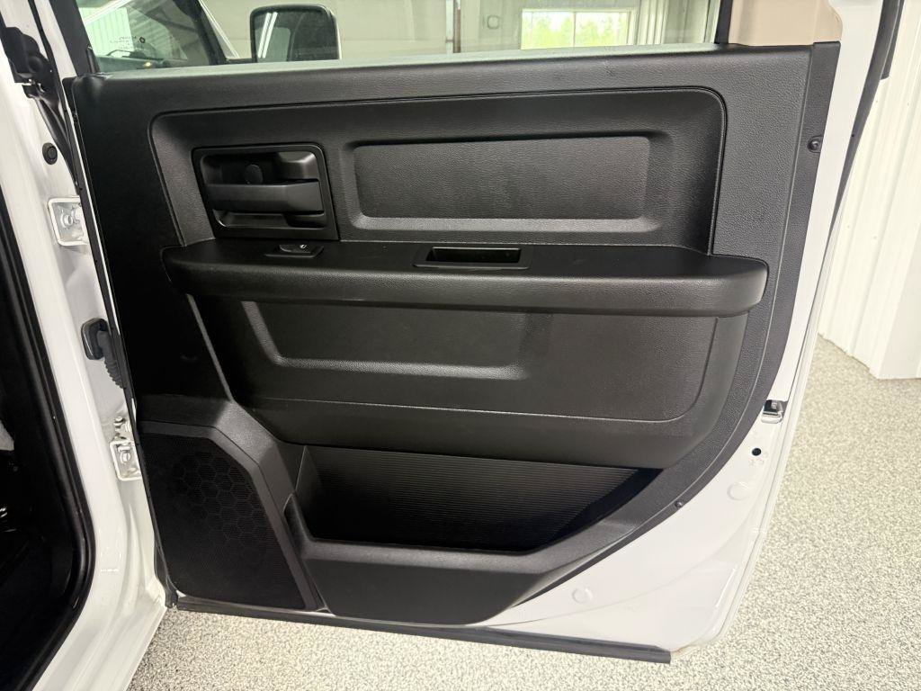 Used 2019 RAM 1500 Tradesman w/ Chrome Plus Package AWD/4WD image 32