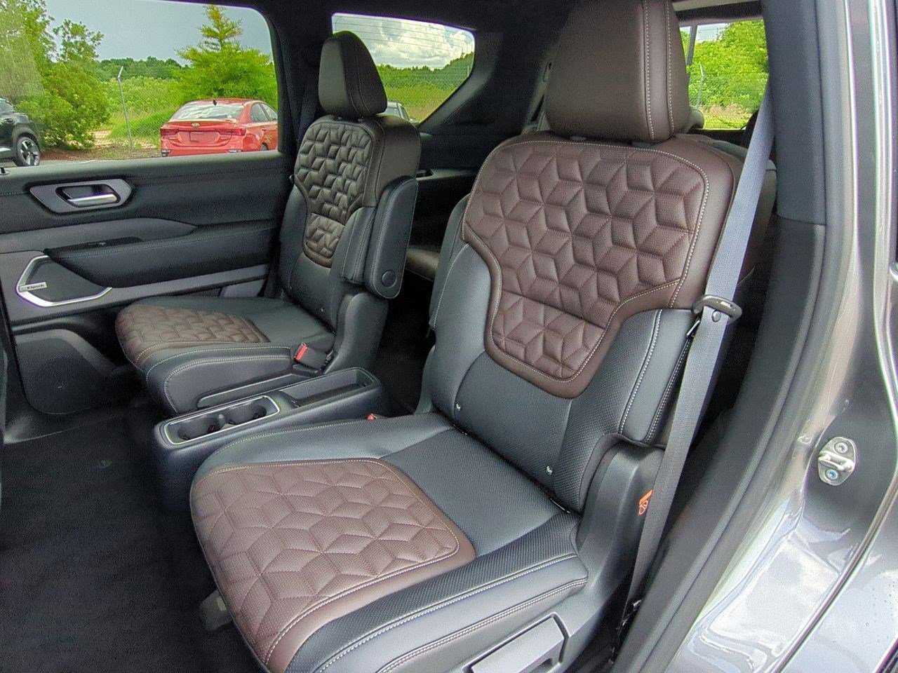 New 2025 Nissan Armada Platinum Reserve image 30
