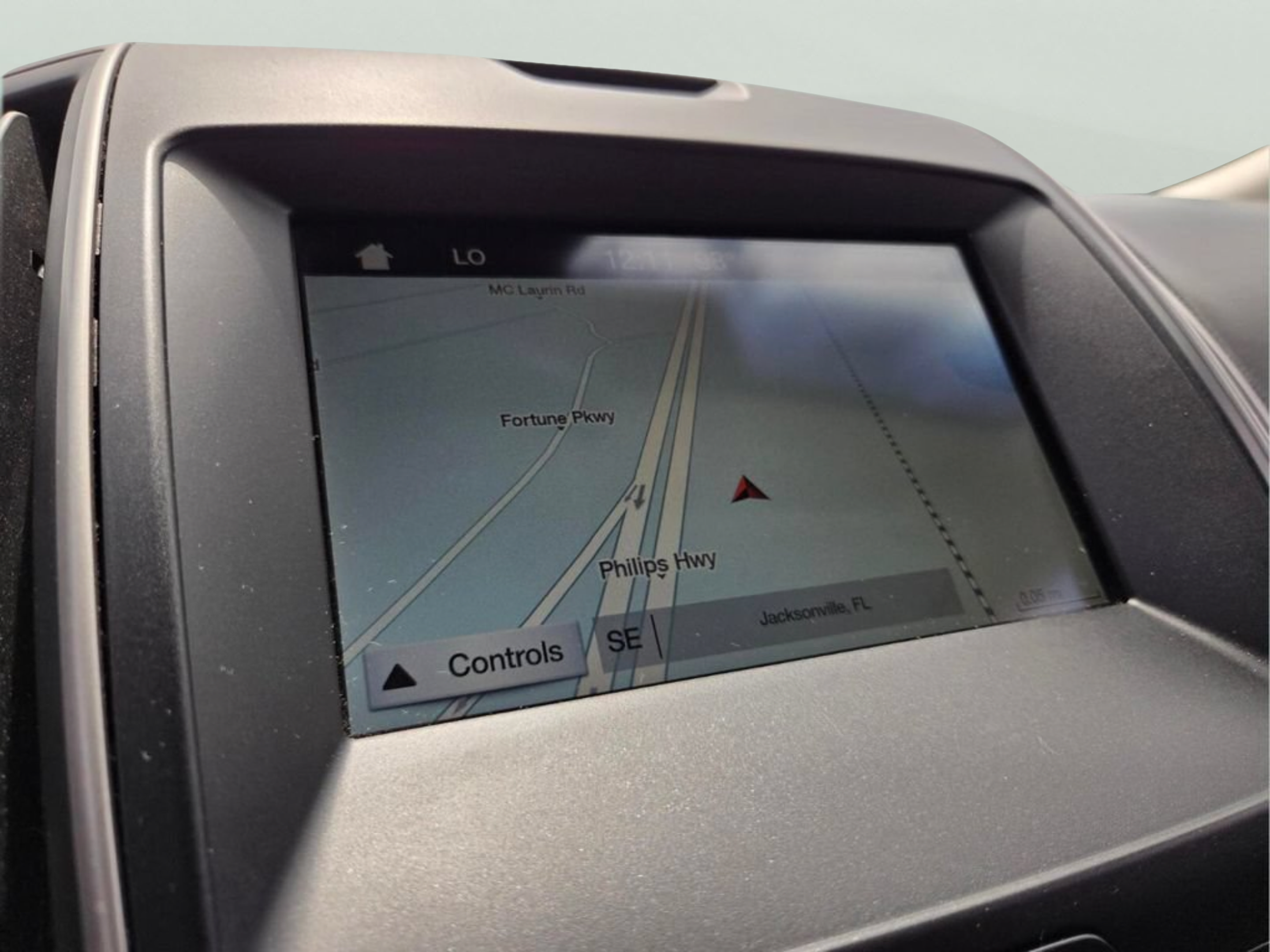 Used 2019 Ford Edge SEL w/ Equipment Group 201A FWD image 21
