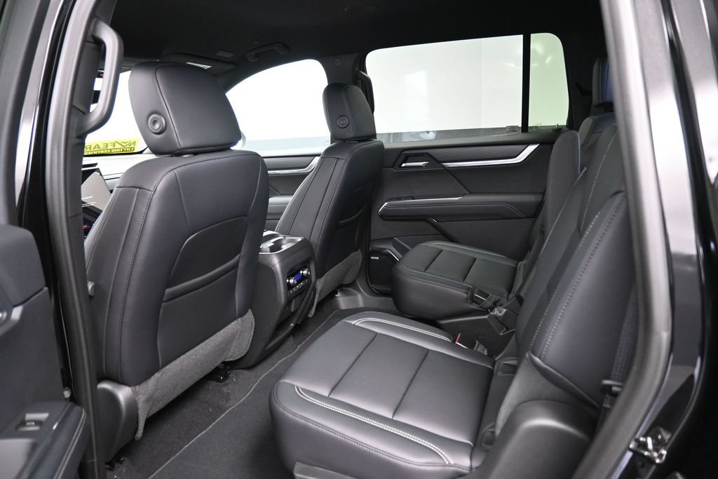 New 2026 GMC Acadia Elevation w/ Black Edition AWD/4WD image 12
