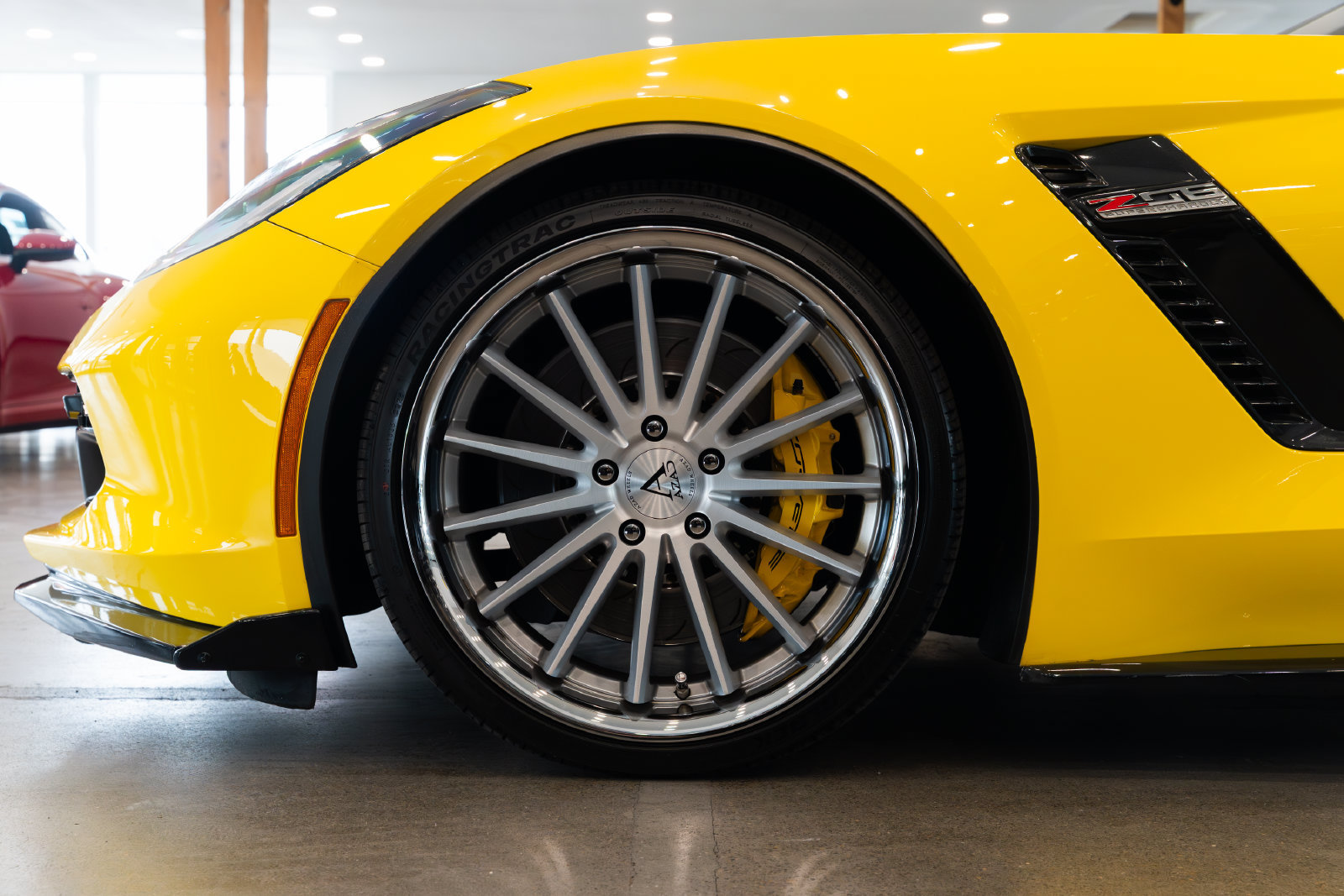 Used 2019 Chevrolet Corvette Z06 RWD image 7