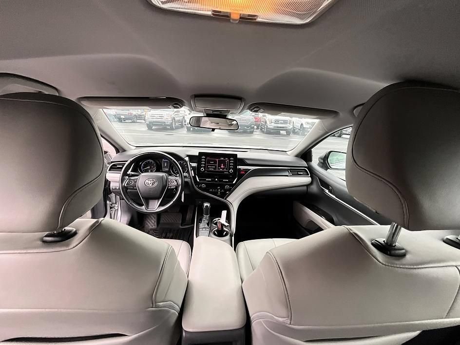 Used 2022 Toyota Camry SE FWD image 33