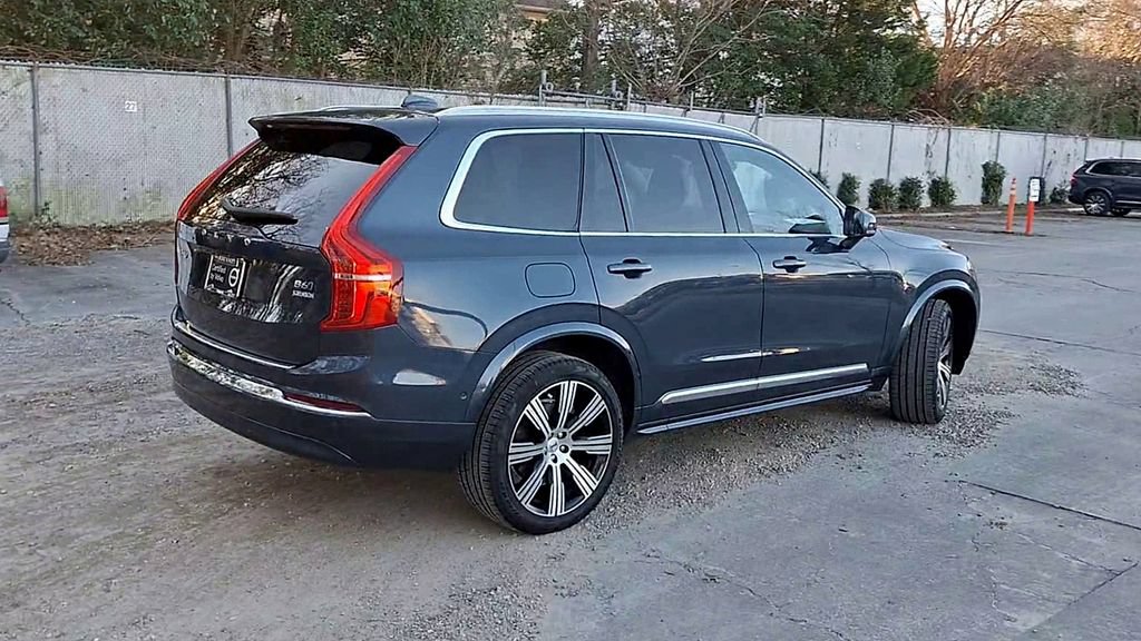 Used 2025 Volvo XC90 B6 Ultra w/ Protection Package Premier AWD/4WD image 8