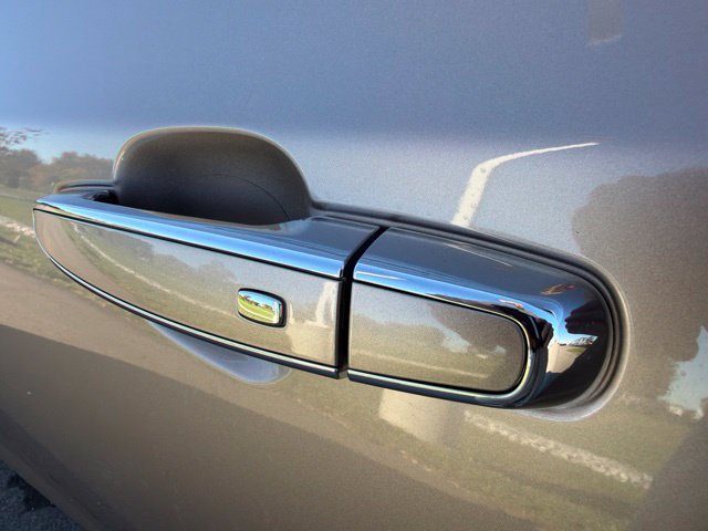 Used 2018 Chevrolet Malibu Premier w/ Premier Sun and Wheel Package FWD image 14