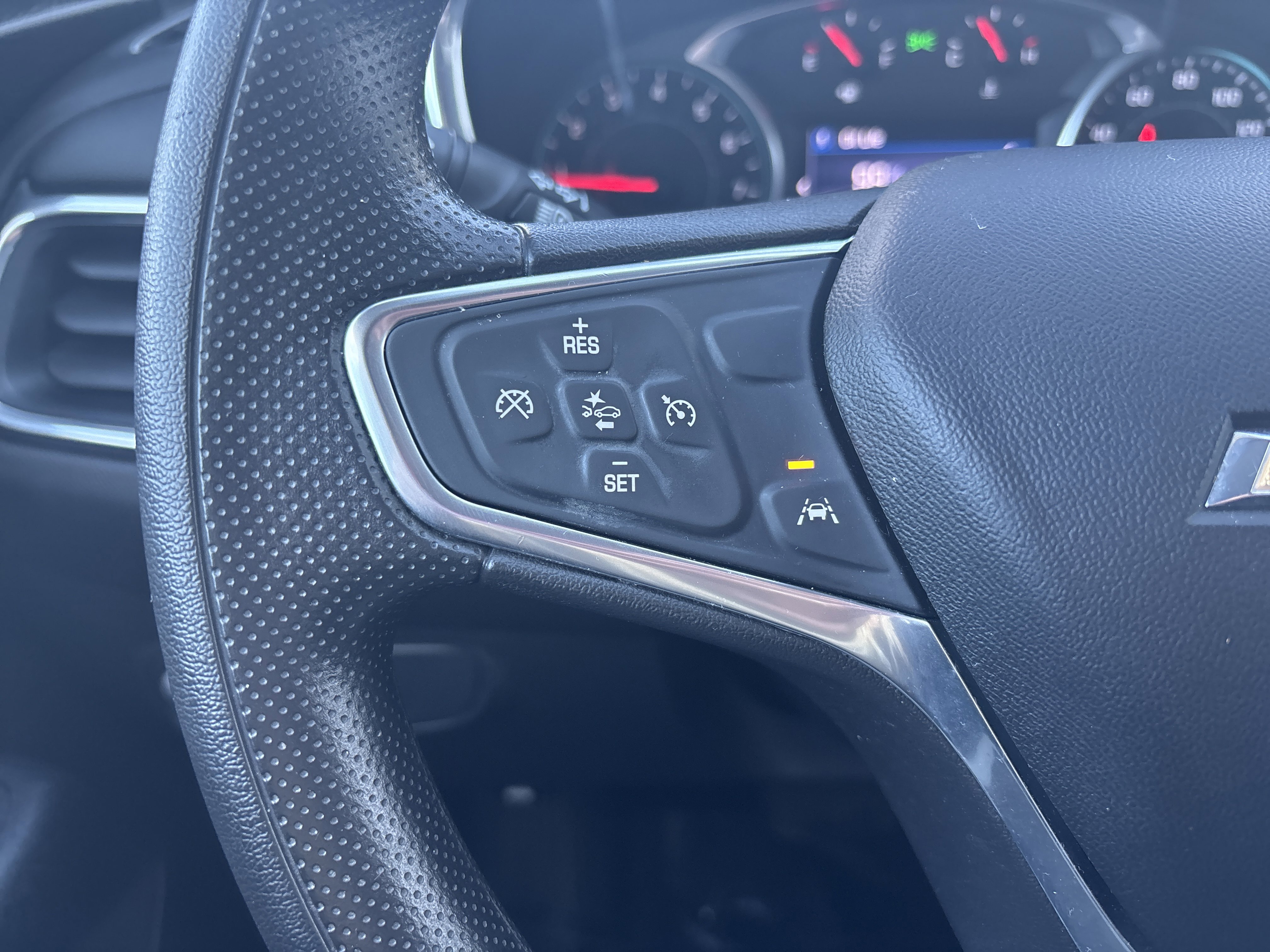 Used 2020 Chevrolet Equinox LT image 24