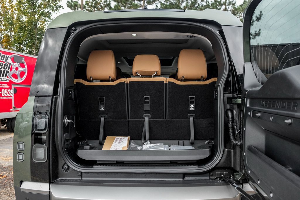 New 2026 Land Rover Defender 130 S image 9