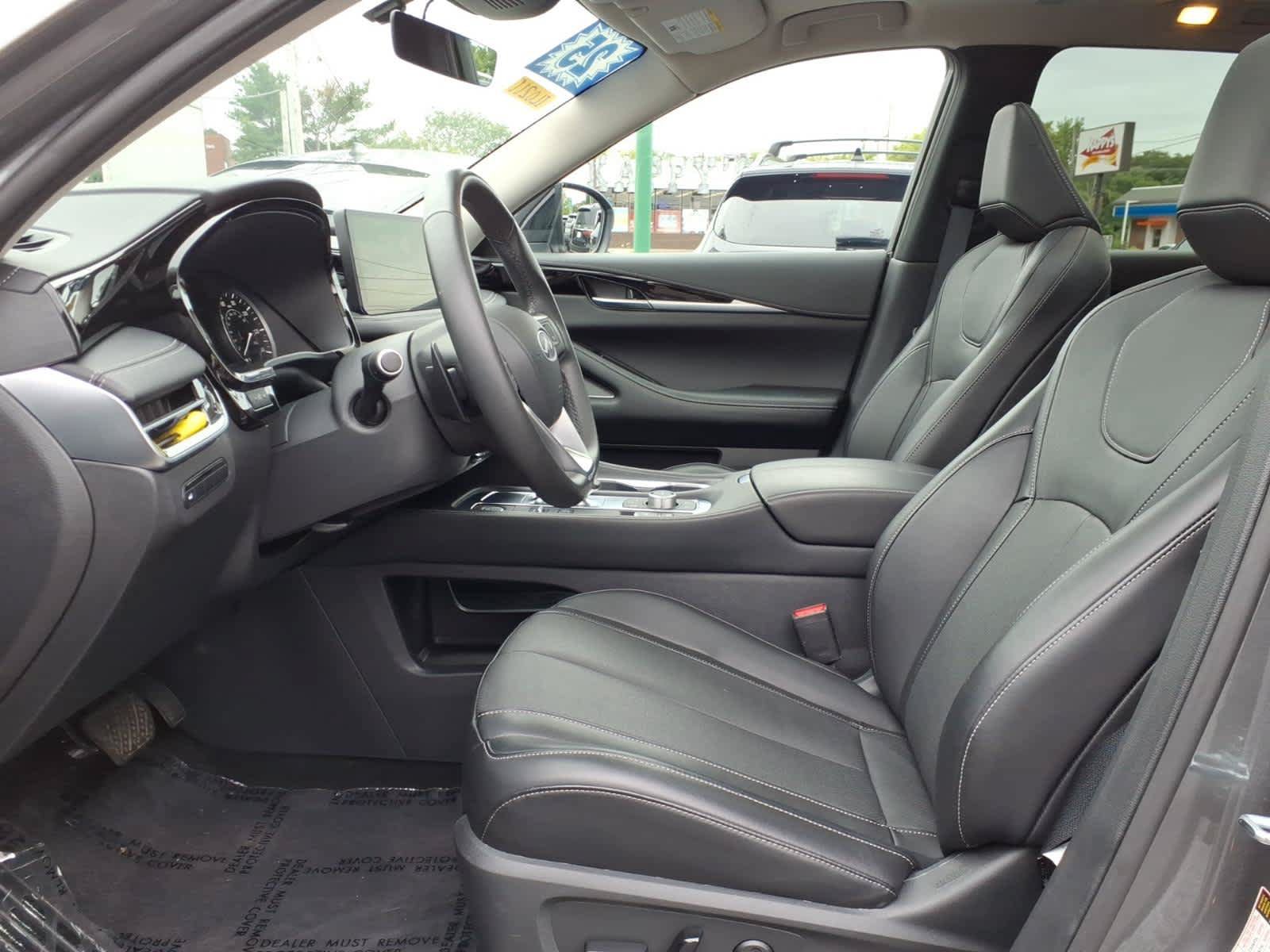 Certified 2025 INFINITI QX60 Pure AWD/4WD image 11