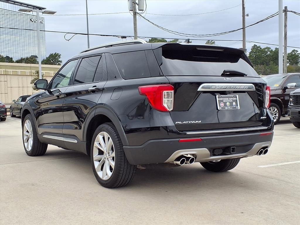 Used 2022 Ford Explorer Platinum w/ Equipment Group 601A image 2
