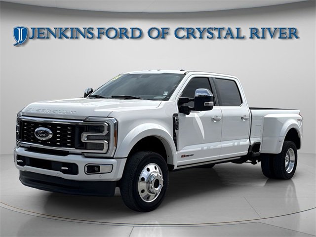 Certified 2023 Ford F450 Platinum w/ FX4 Off-Road Package image 3