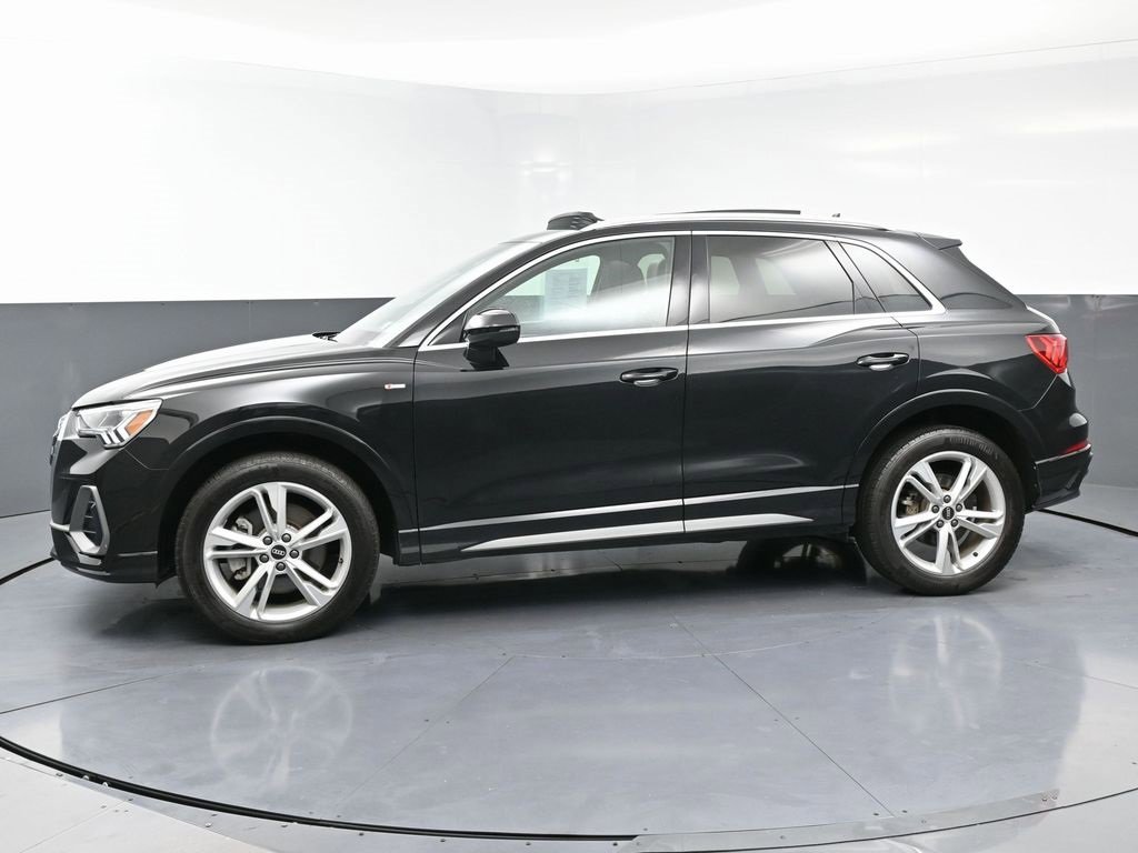 Used 2022 Audi Q3 2.0T Premium Plus w/ Premium Plus Package image 6