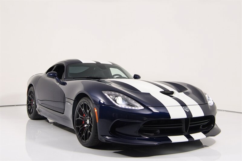 Used 2014 SRT Viper GTS w/ GTS Laguna Interior Package RWD image 2